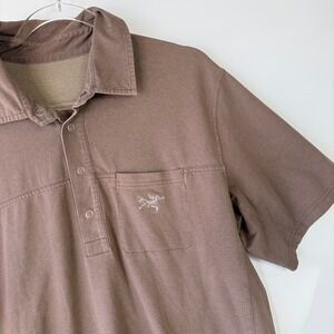 Arcteryx Polo Shirt Mens L/XL Brown Excellent Short Sleeve Snap Pocket 32203